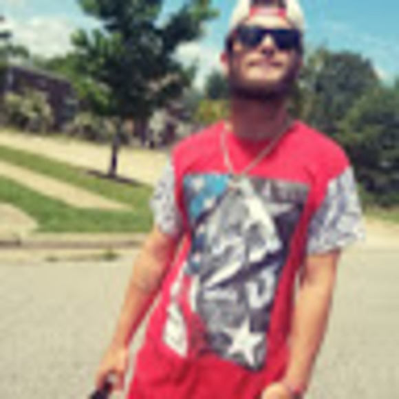 Meet your Posher, Dylan - Picture 1 of 1